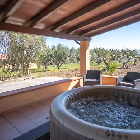 Villa Indipendente Jacuzzi Giardino Clima Wifi *